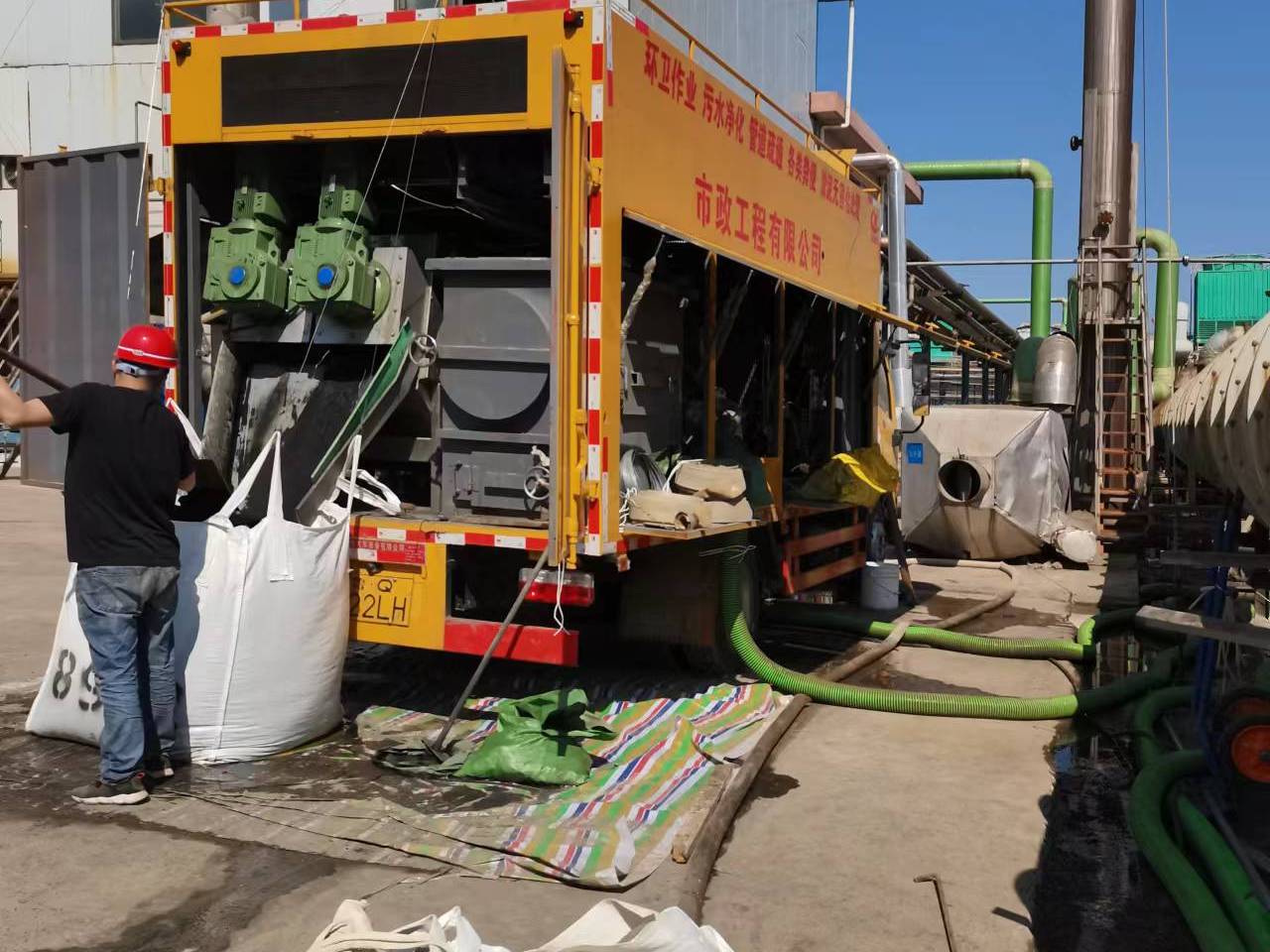 靖远淤泥压干处理